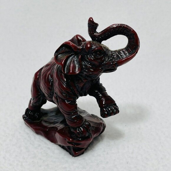 Crafted African Elephant Figurine Trunk Up Red Stone Rock Marble Safari Wildlife - Picture 1 of 9